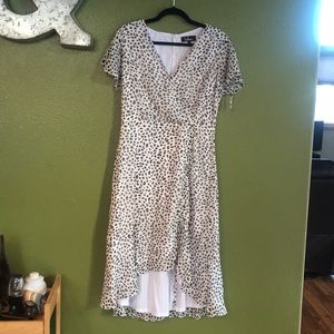 NWT Lulu’s High low dress